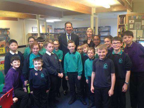Jonathan Djanogly visits Crosshall Junior School
