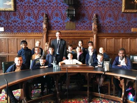 Jonathan Djanogly welcomes Hartford Primary School to the House of Commons