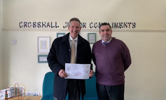 Jonathan Djanogly MP visits Crosshall Junior School