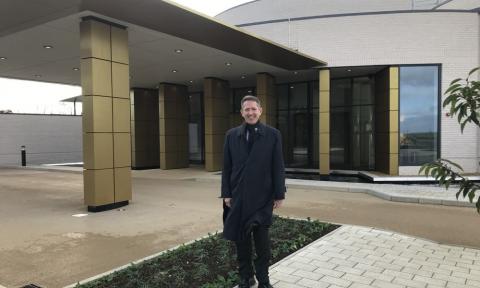 Jonathan Djanogly visits Huntingdon Town Council’s new crematorium